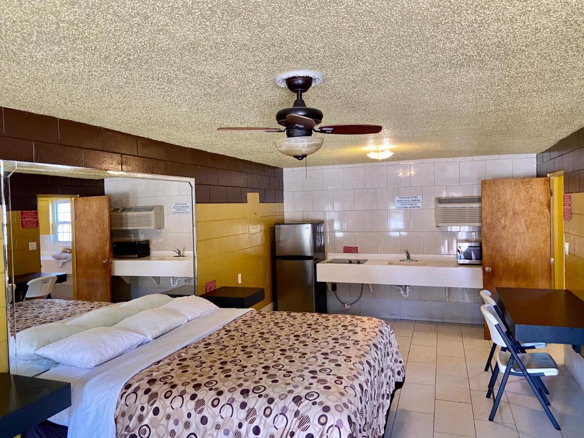 Savannah Inn And Suites Savannah Port Area Kültér fotó