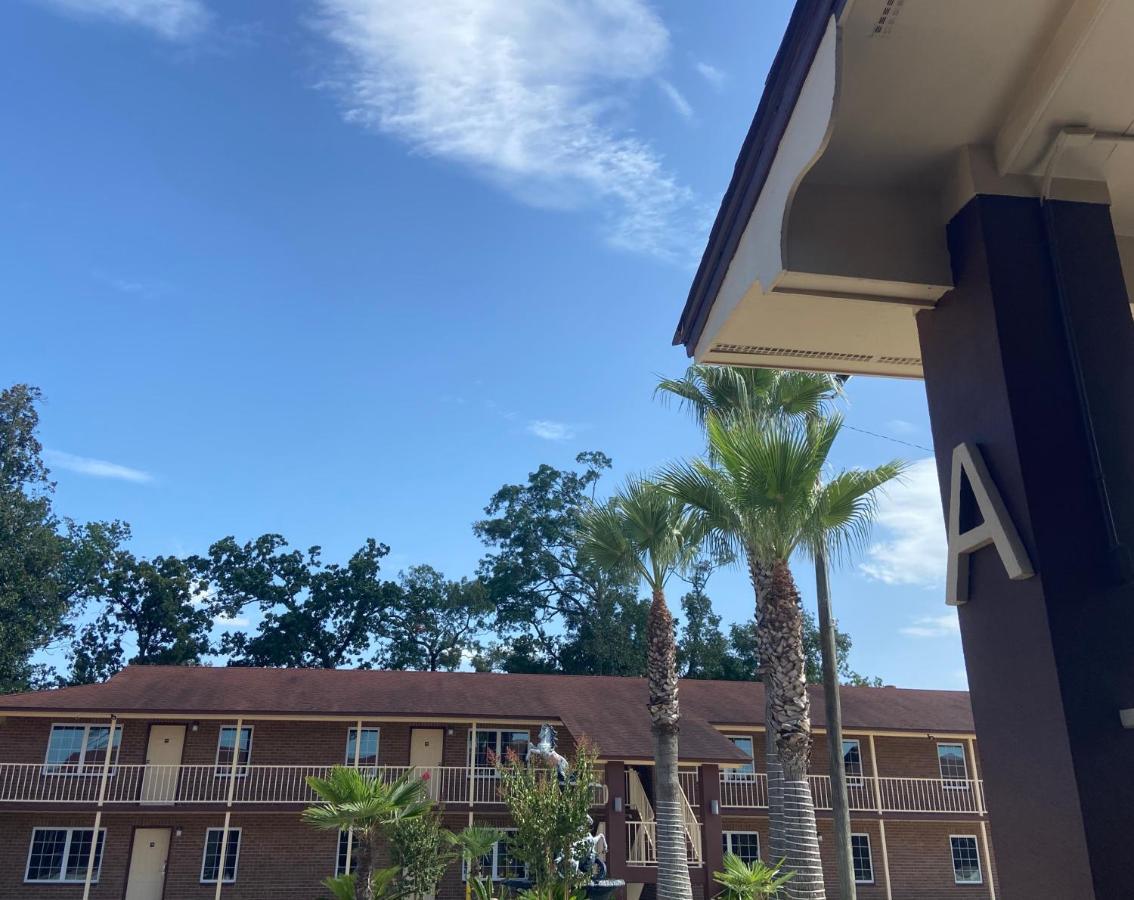 Savannah Inn And Suites Savannah Port Area Kültér fotó