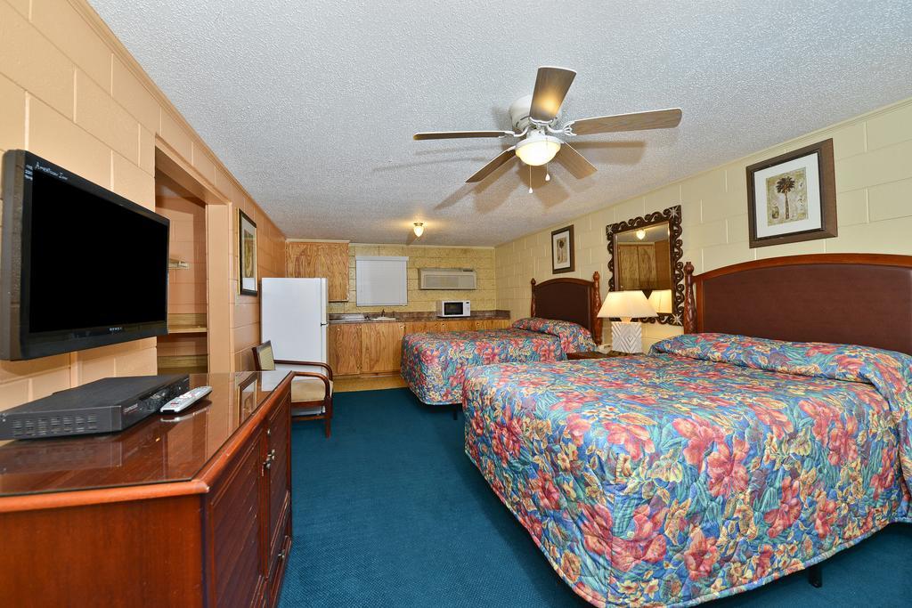 Savannah Inn And Suites Savannah Port Area Szoba fotó