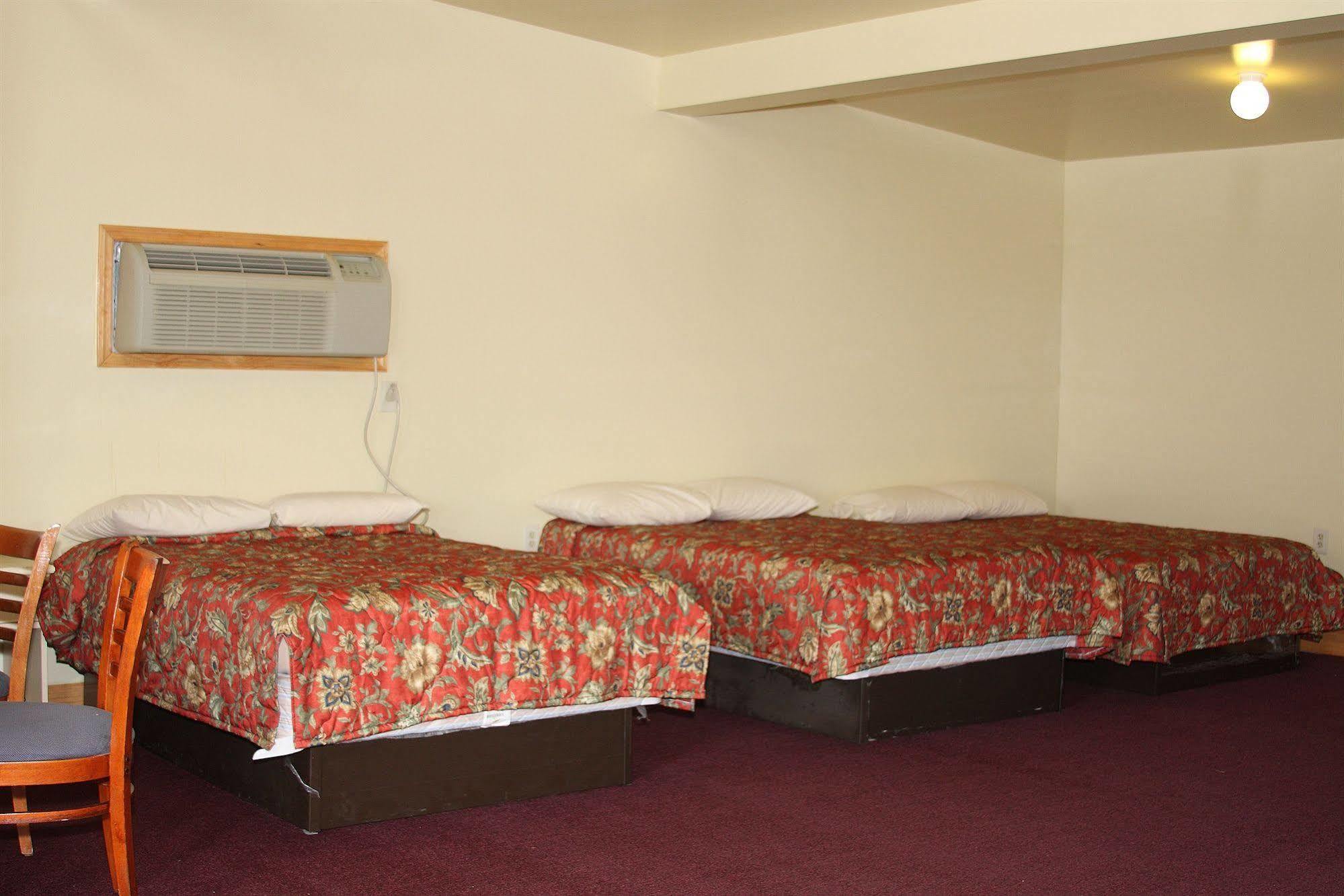 Savannah Inn And Suites Savannah Port Area Kültér fotó